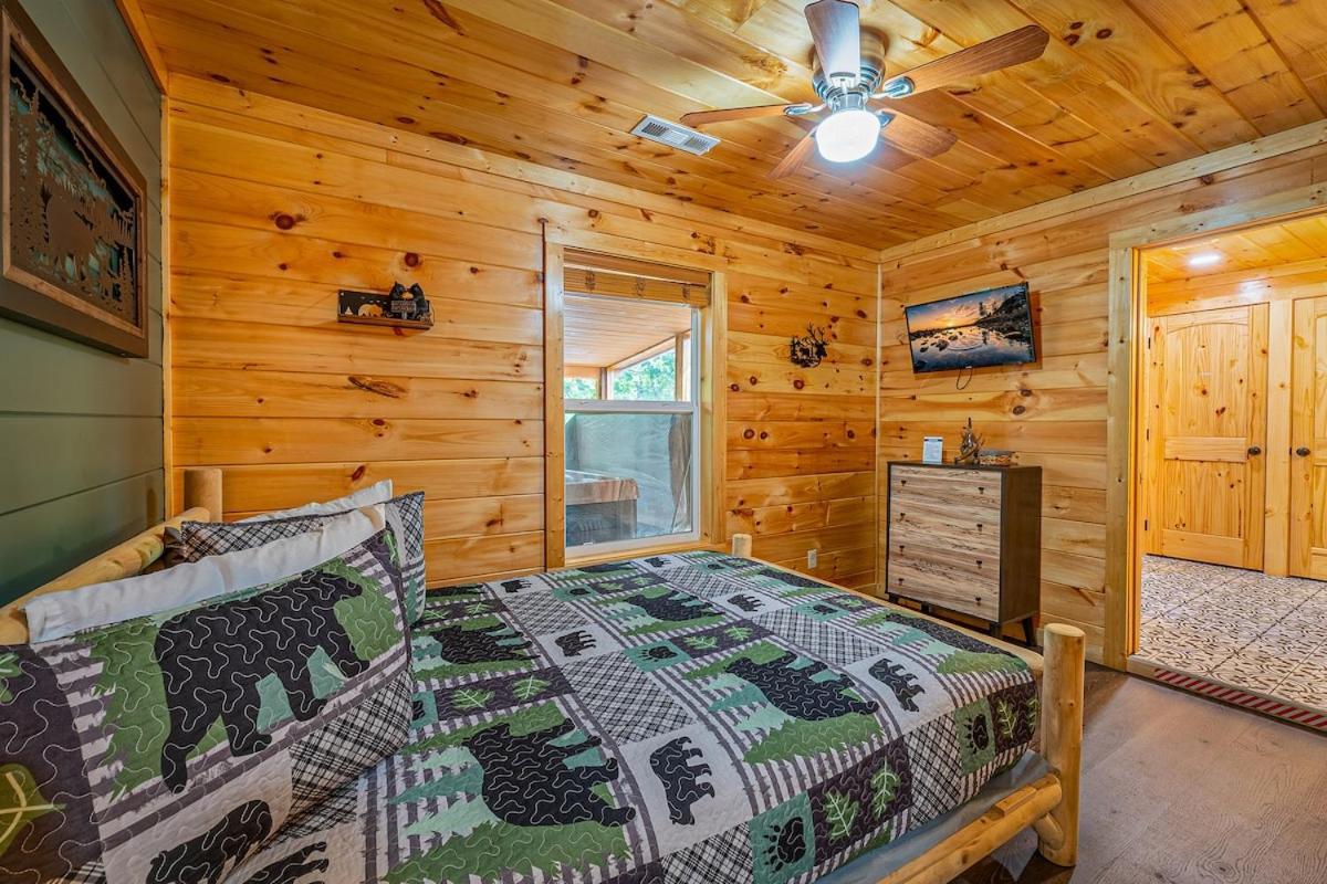 Paradise At The Smokies Cabin With Hot Tub! Sevierville Esterno foto