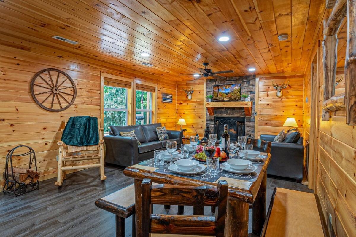 Paradise At The Smokies Cabin With Hot Tub! Sevierville Esterno foto