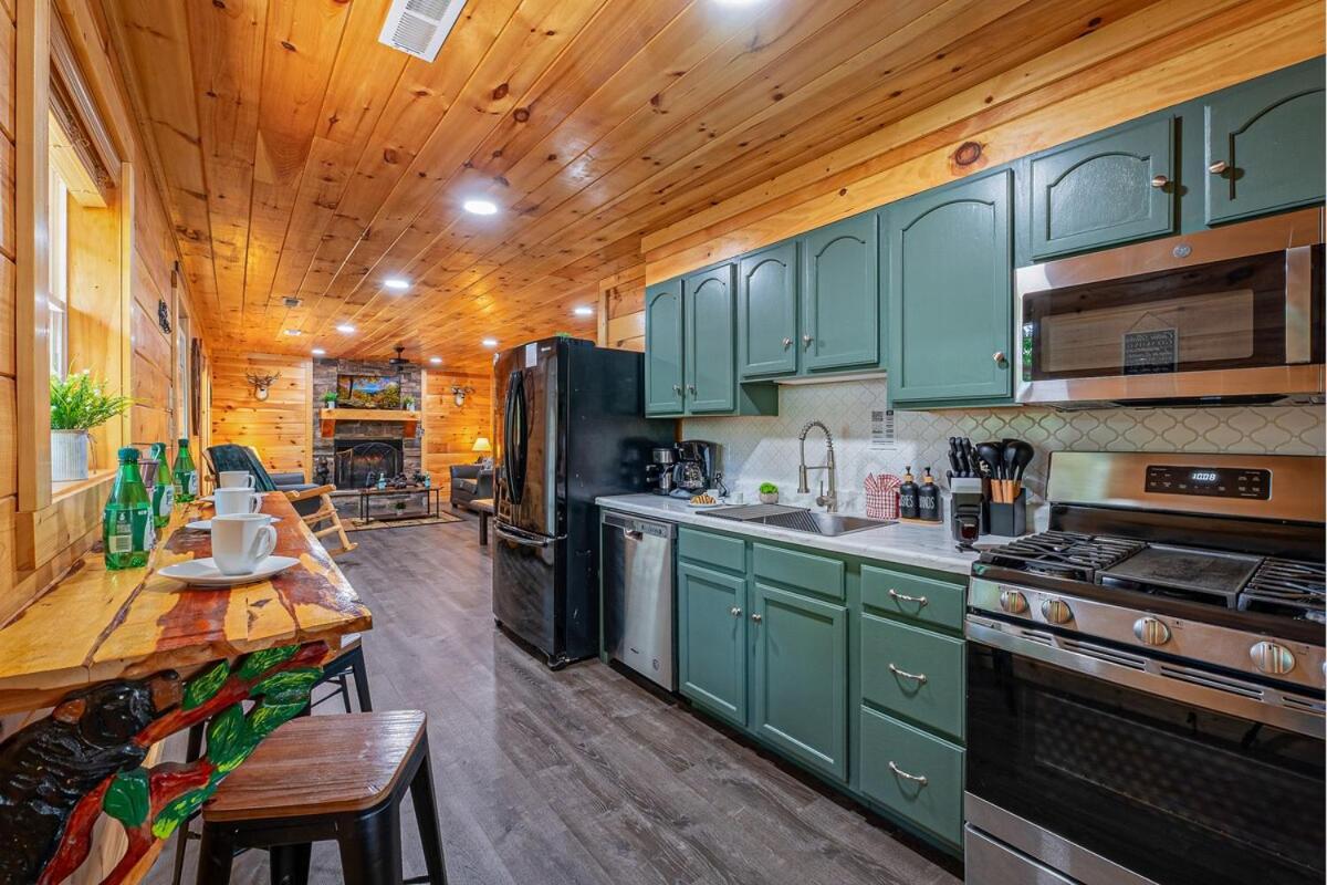 Paradise At The Smokies Cabin With Hot Tub! Sevierville Esterno foto